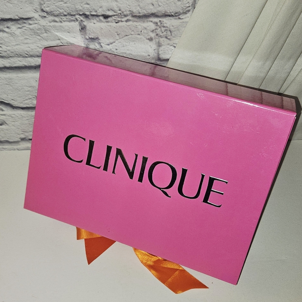 Clinique Makeup Boxed Gift Set RARE - Picture 5 of 6